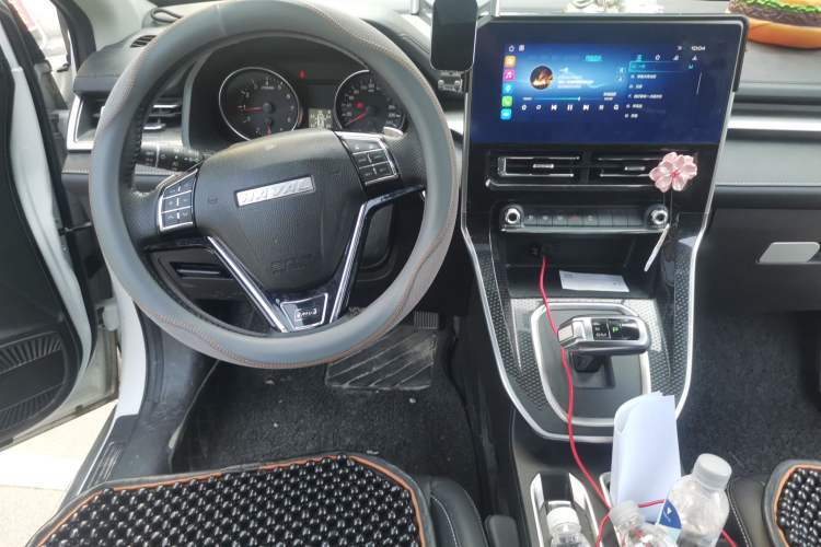 Used Haval M6 2021 PLUS 1.5T DCT Luxury Smart Connectivity Model Center Console