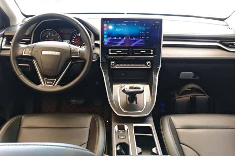 Used Haval M6 2021 PLUS 1.5T DCT Luxury Smart Connectivity Model Center Console