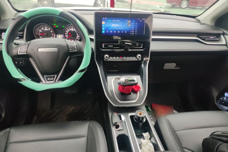 Used Haval M6 2021 PLUS 1.5T DCT Luxury Smart Connectivity Model Center Console