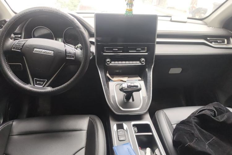 Used Haval M6 2021 PLUS 1.5T DCT Luxury Smart Connectivity Model Center Console