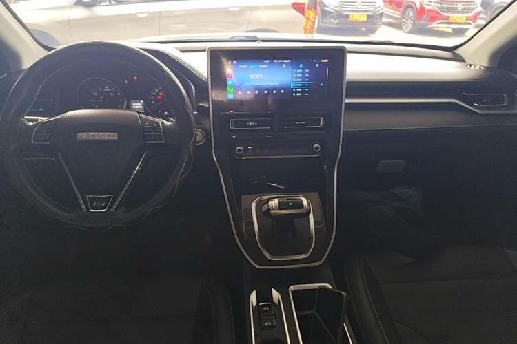 Used Haval M6 2021 PLUS 1.5T DCT Luxury Smart Connectivity Model Center Console