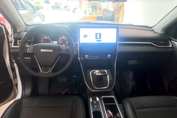 Used Haval M6 2021 PLUS 1.5T DCT Luxury Smart Connectivity Model Center Console
