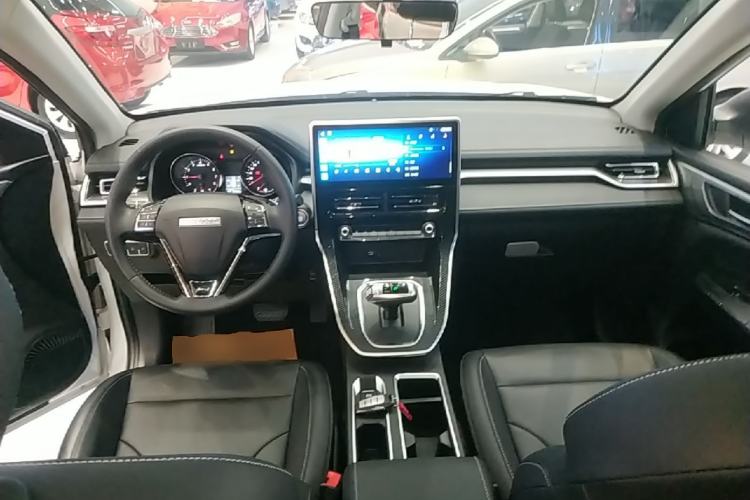 Used Haval M6 2021 PLUS 1.5T DCT Luxury Smart Connectivity Model Center Console