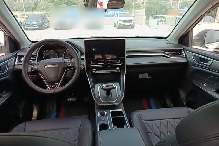 Used Haval M6 2021 PLUS 1.5T DCT Elite Smart Connectivity Model Center Console