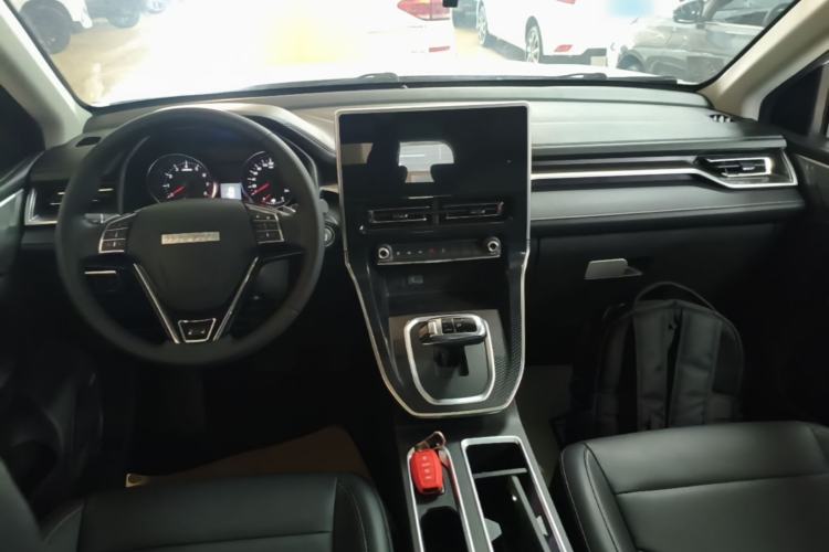 Used Haval M6 2021 PLUS 1.5T DCT Luxury Smart Connectivity Model Center Console