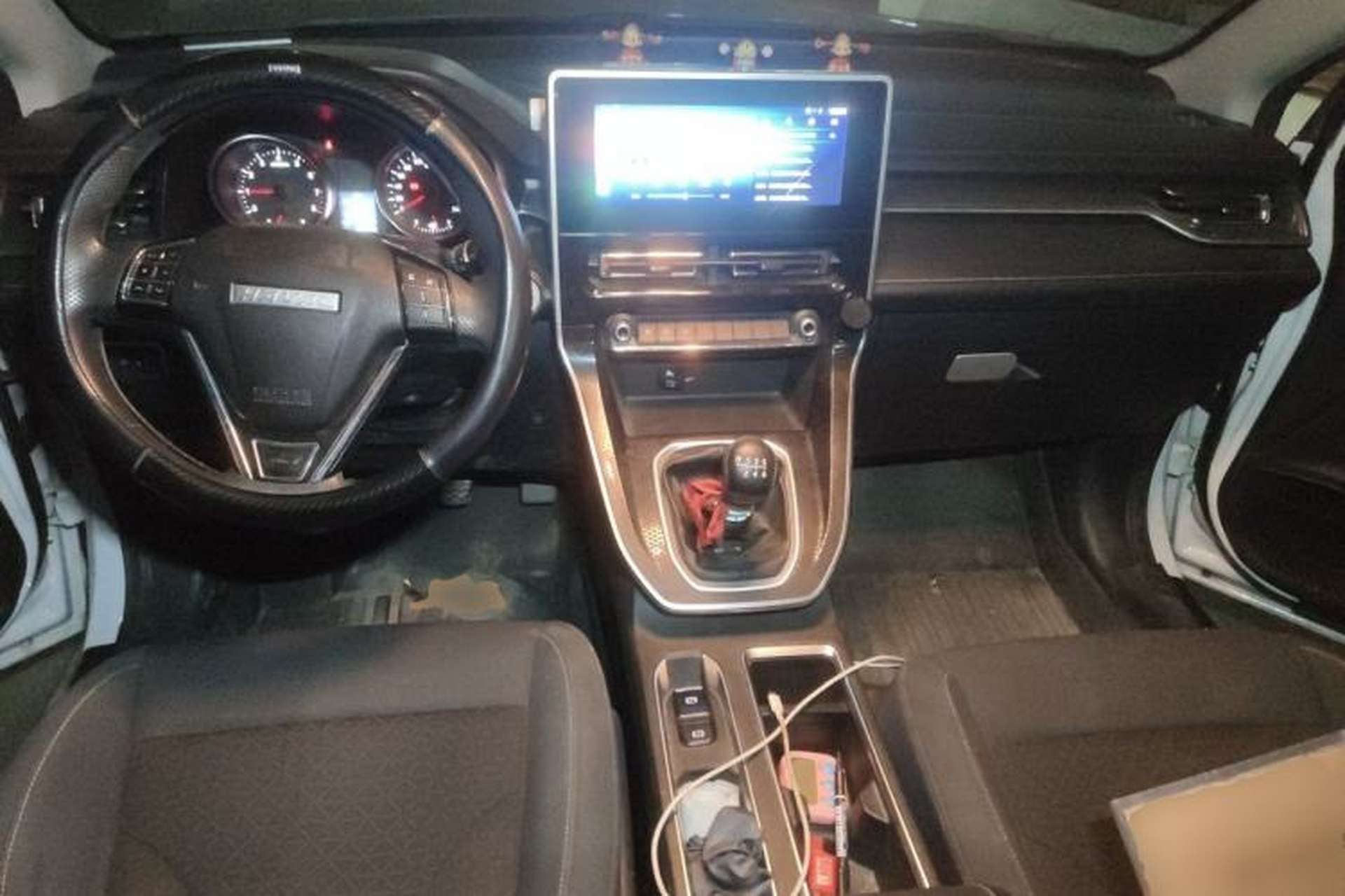 Used Haval M6 2021 PLUS 1.5T Manual Elite Smart Connectivity Model Center Console