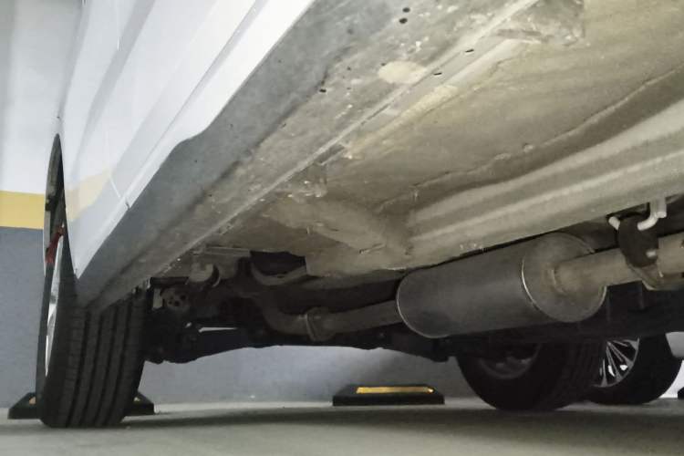 Used Haval M6 2021 PLUS 1.5T Manual Luxury Smart Connectivity Model Chassis Front Right