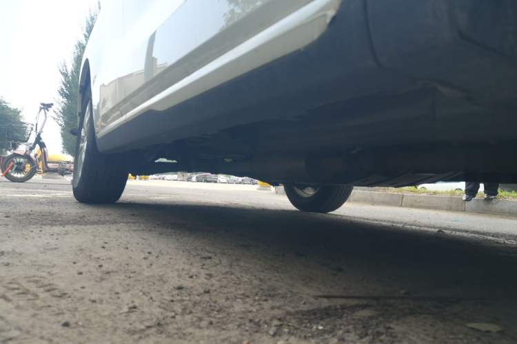 Used Haval M6 2021 PLUS 1.5T DCT Comfort Edition Chassis Front Right
