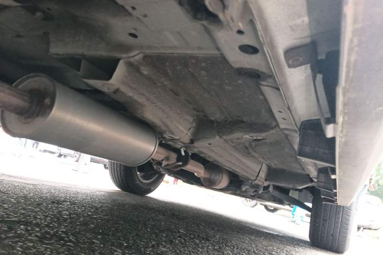 Used Haval M6 2021 PLUS 1.5T Manual Comfort Model Chassis Rear Right