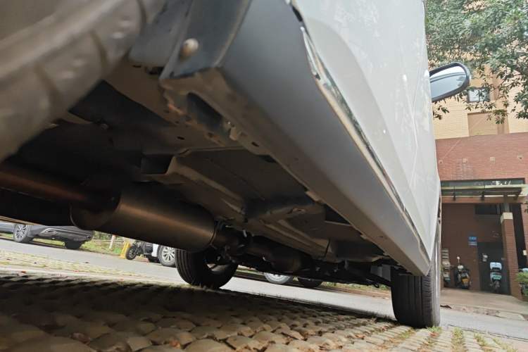 Used Haval M6 2021 PLUS 1.5T DCT Luxury Smart Connectivity Model Chassis Rear Right