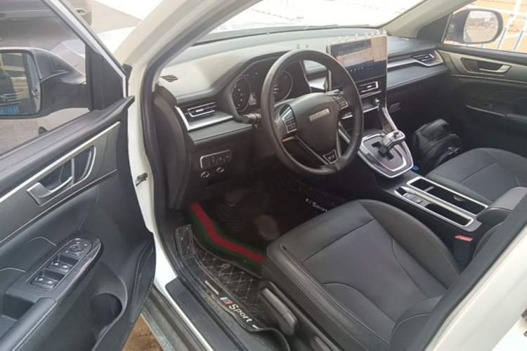 Used Haval M6 2021 PLUS 1.5T DCT Luxury Smart Connectivity Model Driver Seat