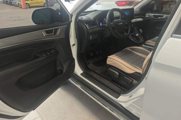 Used Haval M6 2021 PLUS 1.5T Manual Elite Smart Connectivity Model Driver Seat