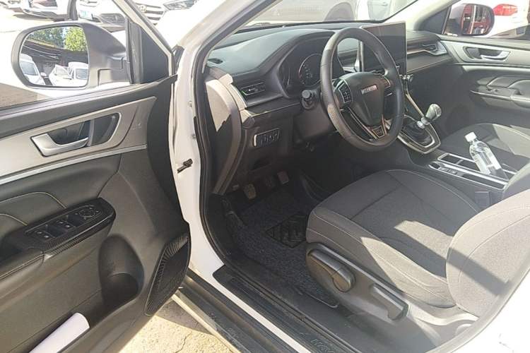 Used Haval M6 2021 PLUS 1.5T Manual Elite Smart Connectivity Model Driver Seat