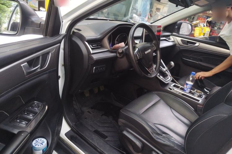 Used Haval M6 2021 PLUS 1.5T Manual Luxury Smart Connectivity Model Driver Seat