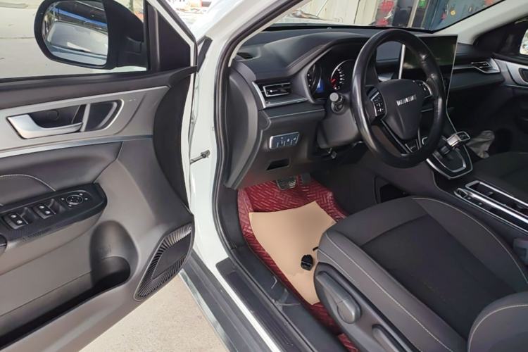 Used Haval M6 2021 PLUS 1.5T DCT Elite Smart Connectivity Model Driver Seat