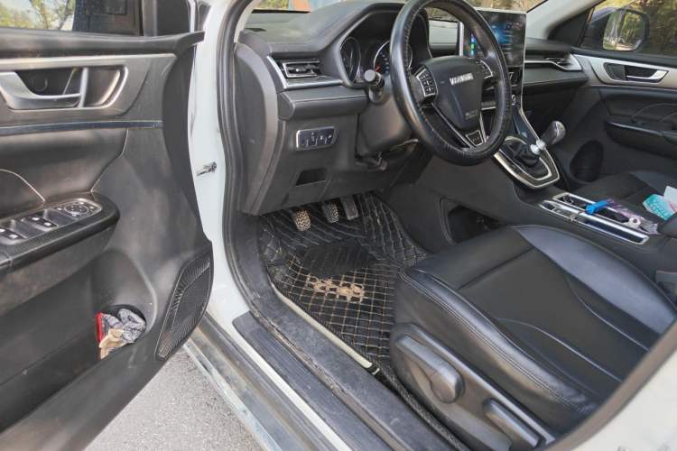 Used Haval M6 2021 PLUS 1.5T Manual Elite Smart Connectivity Model Driver Seat
