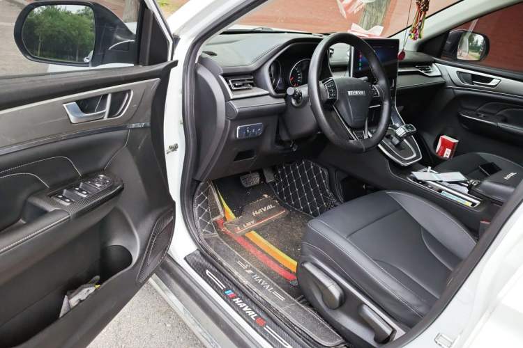 Used Haval M6 2021 PLUS 1.5T DCT Luxury Smart Connectivity Model Driver Seat
