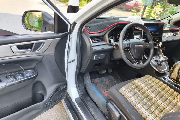 Used Haval M6 2021 PLUS 1.5T DCT Elite Smart Connectivity Model Driver Seat
