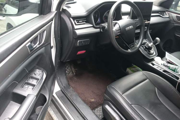 Used Haval M6 2021 PLUS 1.5T Manual Comfort Model Driver Seat