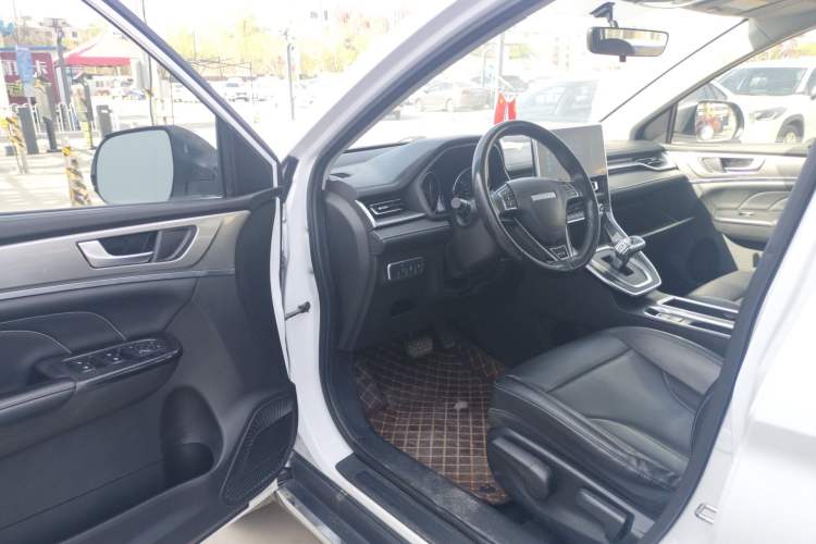Used Haval M6 2021 PLUS 1.5T DCT Luxury Smart Connectivity Model Driver Seat