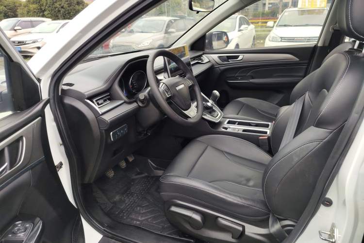 Used Haval M6 2021 PLUS 1.5T Manual Luxury Smart Connectivity Model Driver Seat