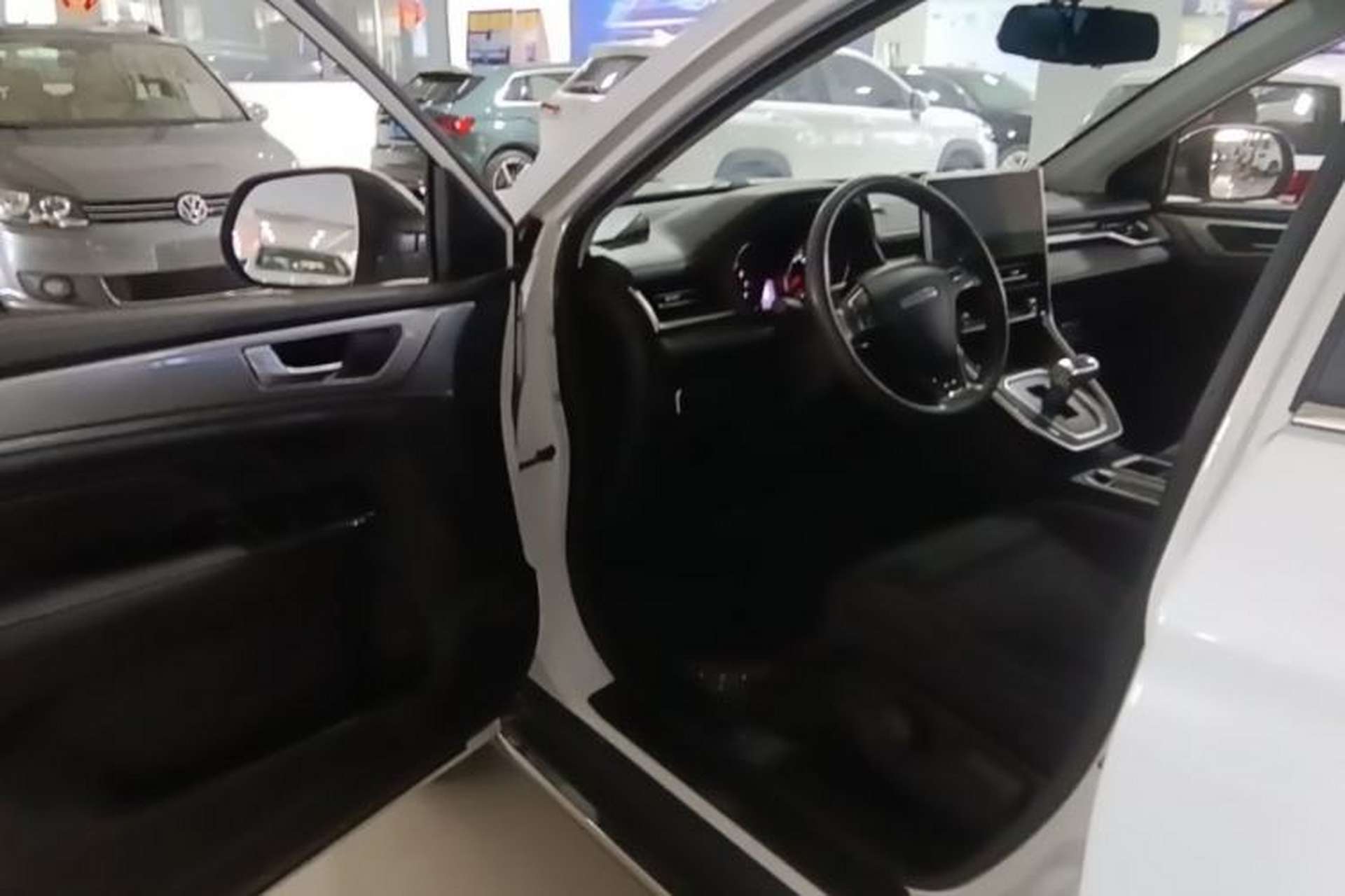 Used Haval M6 2021 PLUS 1.5T DCT Elite Smart Connectivity Model Driver Seat