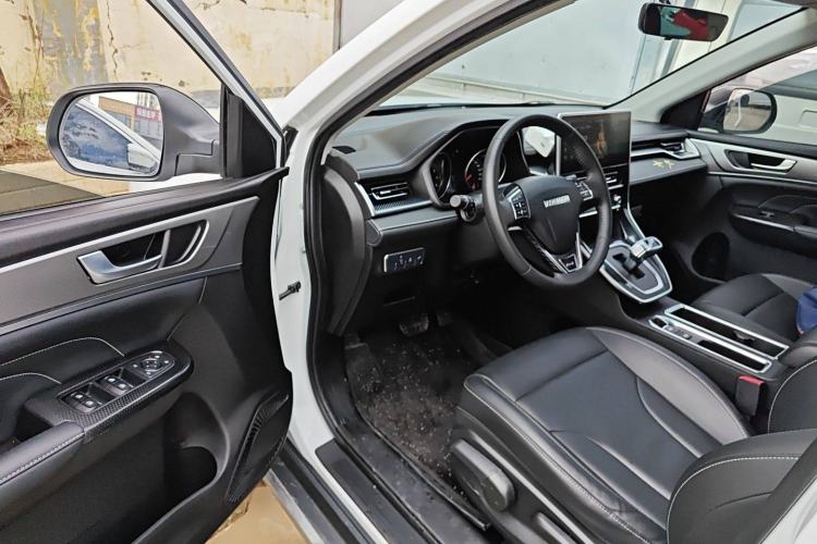 Used Haval M6 2021 PLUS 1.5T DCT Liu Yan Collaboration Edition Driver Seat