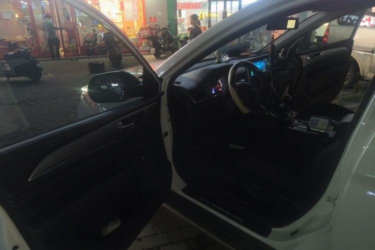 Used Haval M6 2021 PLUS 1.5T Manual Elite Smart Connectivity Model Driver Seat