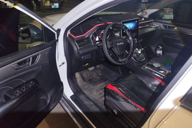 Used Haval M6 2021 PLUS 1.5T DCT Elite Smart Connectivity Model Driver Seat