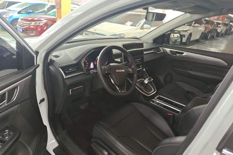 Used Haval M6 2021 PLUS 1.5T DCT Luxury Smart Connectivity Model Driver Seat