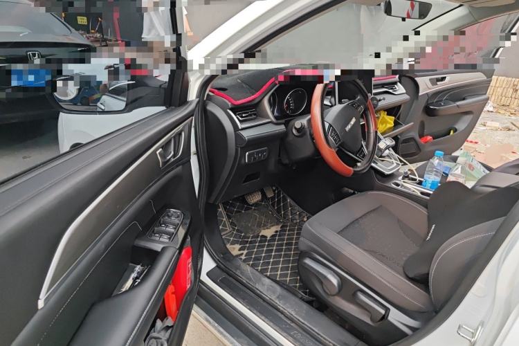 Used Haval M6 2021 PLUS 1.5T DCT Elite Smart Connectivity Model Driver Seat
