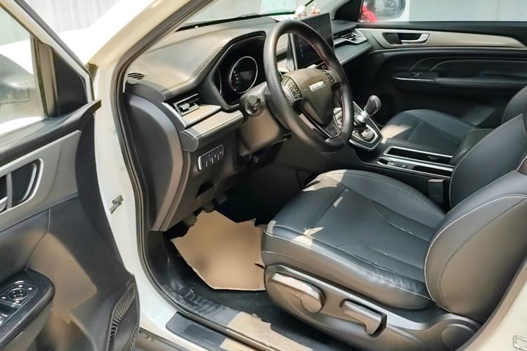 Used Haval M6 2021 PLUS 1.5T Manual Luxury Smart Connectivity Model Driver Seat