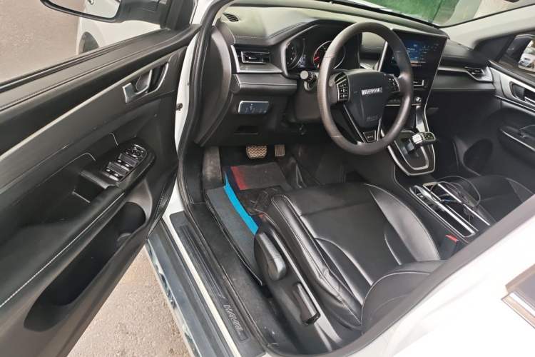 Used Haval M6 2021 PLUS 1.5T DCT Comfort Edition Driver Seat