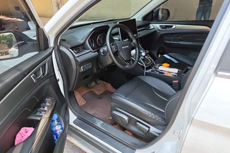 Used Haval M6 2021 PLUS 1.5T DCT Luxury Smart Connectivity Model Driver Seat