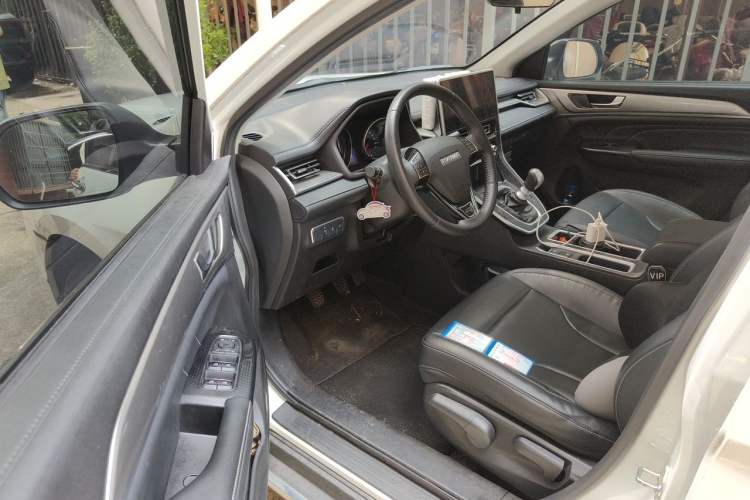 Used Haval M6 2021 PLUS 1.5T Manual Luxury Smart Connectivity Model Driver Seat