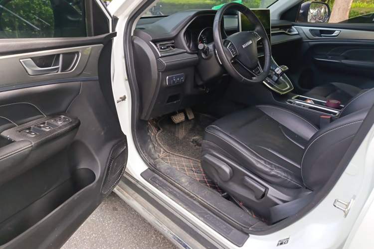 Used Haval M6 2021 PLUS 1.5T DCT Luxury Smart Connectivity Model Driver Seat