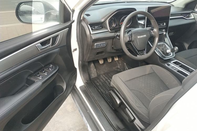Used Haval M6 2021 PLUS 1.5T Manual Elite Smart Connectivity Model Driver Seat