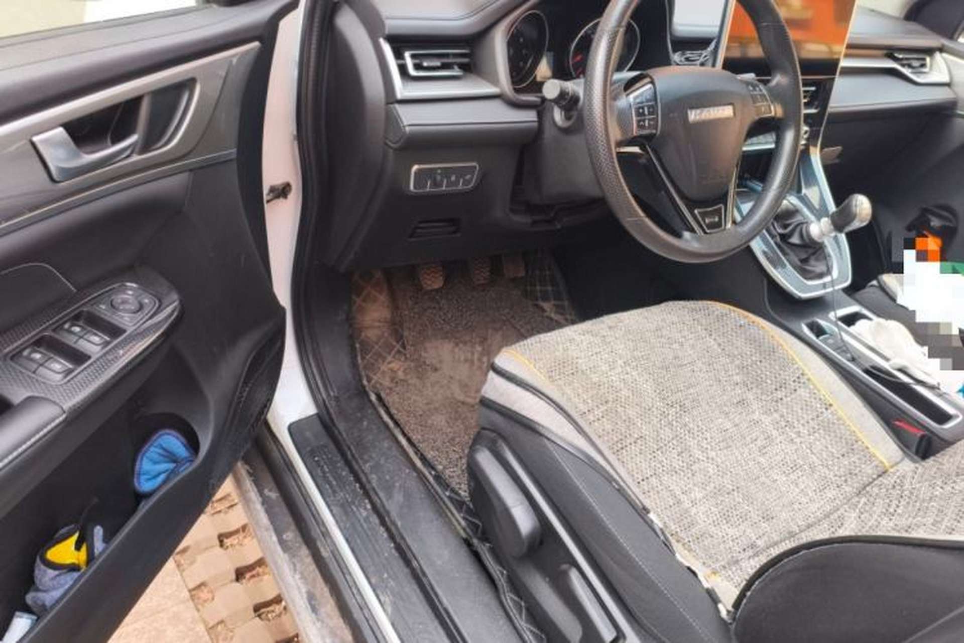 Used Haval M6 2021 PLUS 1.5T Manual Elite Smart Connectivity Model Driver Seat