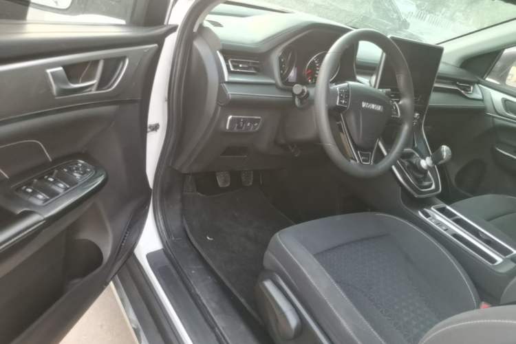 Used Haval M6 2021 PLUS 1.5T Manual Elite Smart Connectivity Model Driver Seat