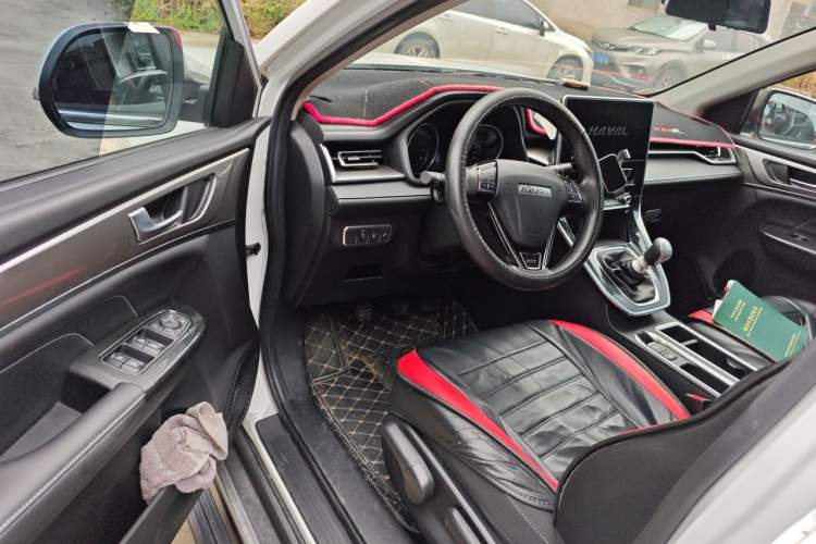 Used Haval M6 2021 PLUS 1.5T Manual Elite Smart Connectivity Model Driver Seat