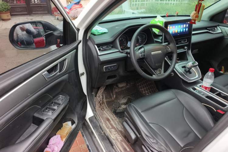 Used Haval M6 2021 PLUS 1.5T DCT Luxury Smart Connectivity Model Driver Seat