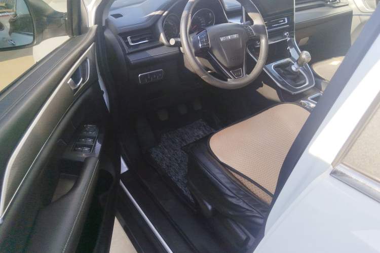 Used Haval M6 2021 PLUS 1.5T Manual Elite Smart Connectivity Model Driver Seat