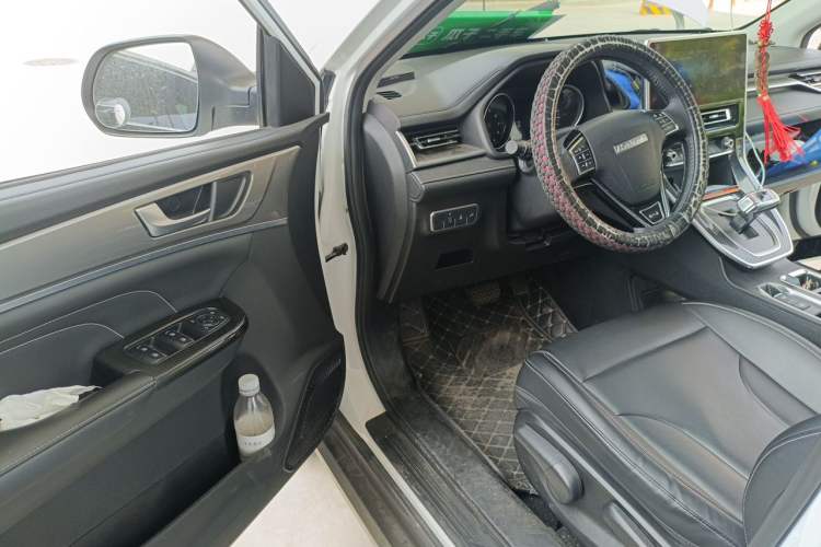 Used Haval M6 2021 PLUS 1.5T DCT Luxury Smart Connectivity Model Driver Seat