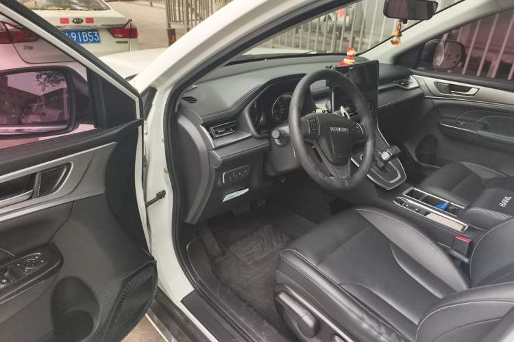 Used Haval M6 2021 PLUS 1.5T DCT Luxury Smart Connectivity Model Driver Seat