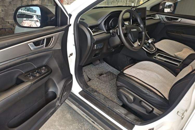 Used Haval M6 2021 PLUS 1.5T DCT Comfort Edition Driver Seat