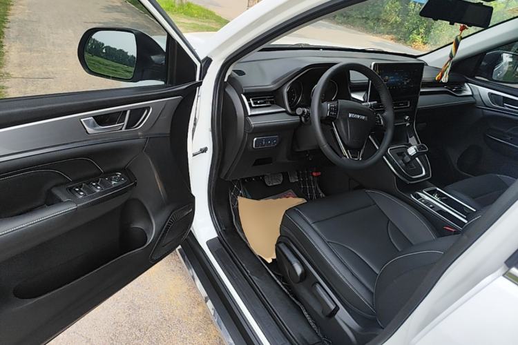 Used Haval M6 2021 PLUS 1.5T DCT Luxury Smart Connectivity Model Driver Seat