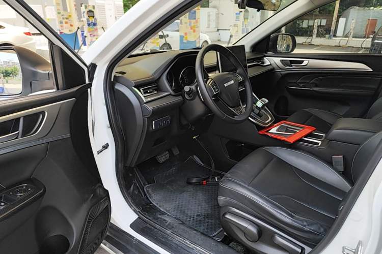 Used Haval M6 2021 PLUS 1.5T DCT Luxury Smart Connectivity Model Driver Seat