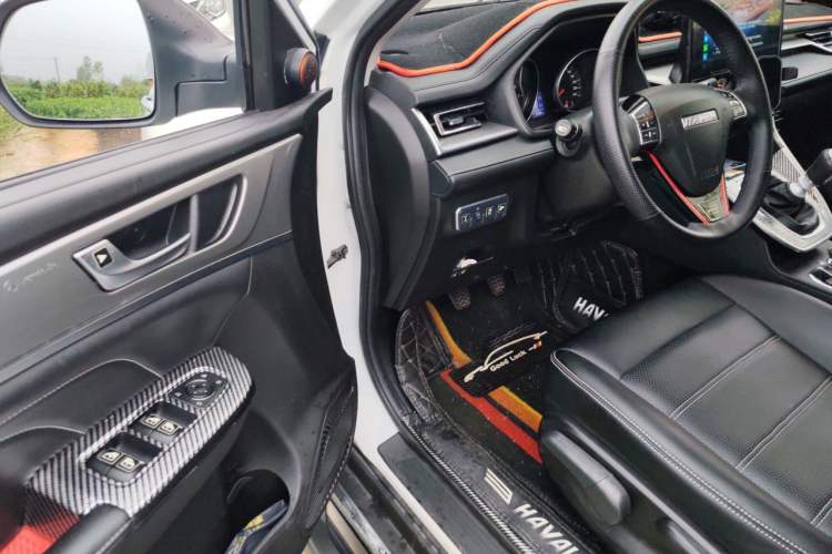 Used Haval M6 2021 PLUS 1.5T Manual Elite Smart Connectivity Model Driver Seat