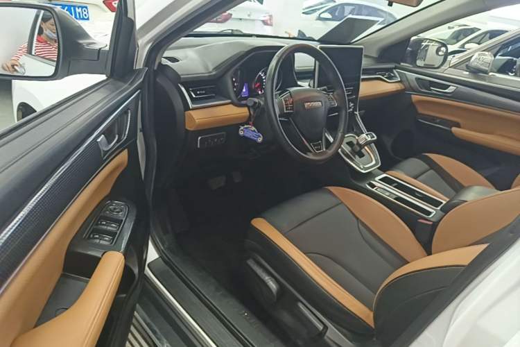 Used Haval M6 2021 PLUS 1.5T DCT Luxury Smart Connectivity Model Driver Seat