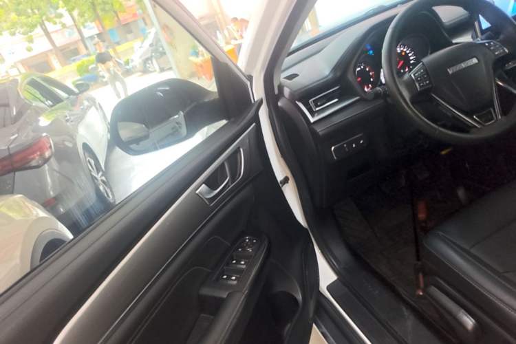 Used Haval M6 2021 PLUS 1.5T DCT Luxury Smart Connectivity Model Driver Seat